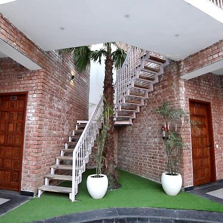 Raja Ji Hotels & Restaurant Jind Exteriör bild
