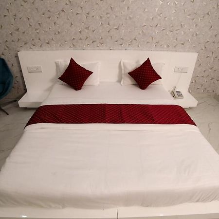 Raja Ji Hotels & Restaurant Jind Exteriör bild