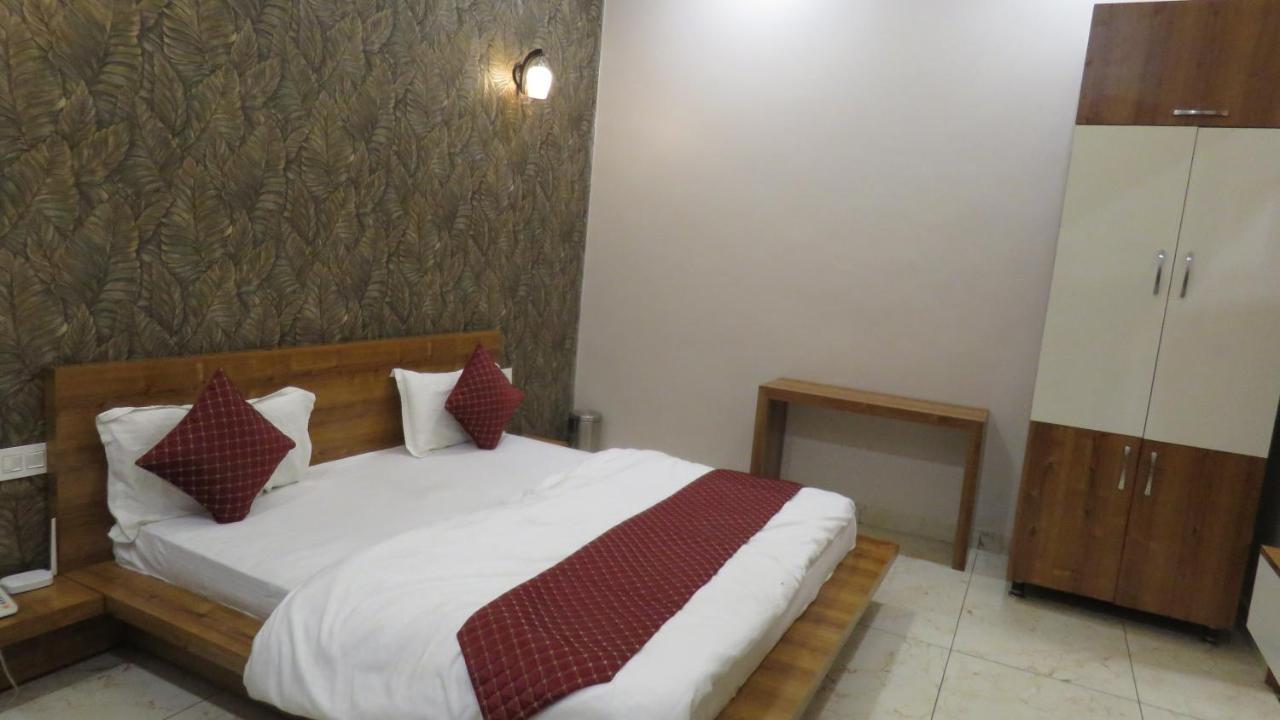 Raja Ji Hotels & Restaurant Jind Exteriör bild