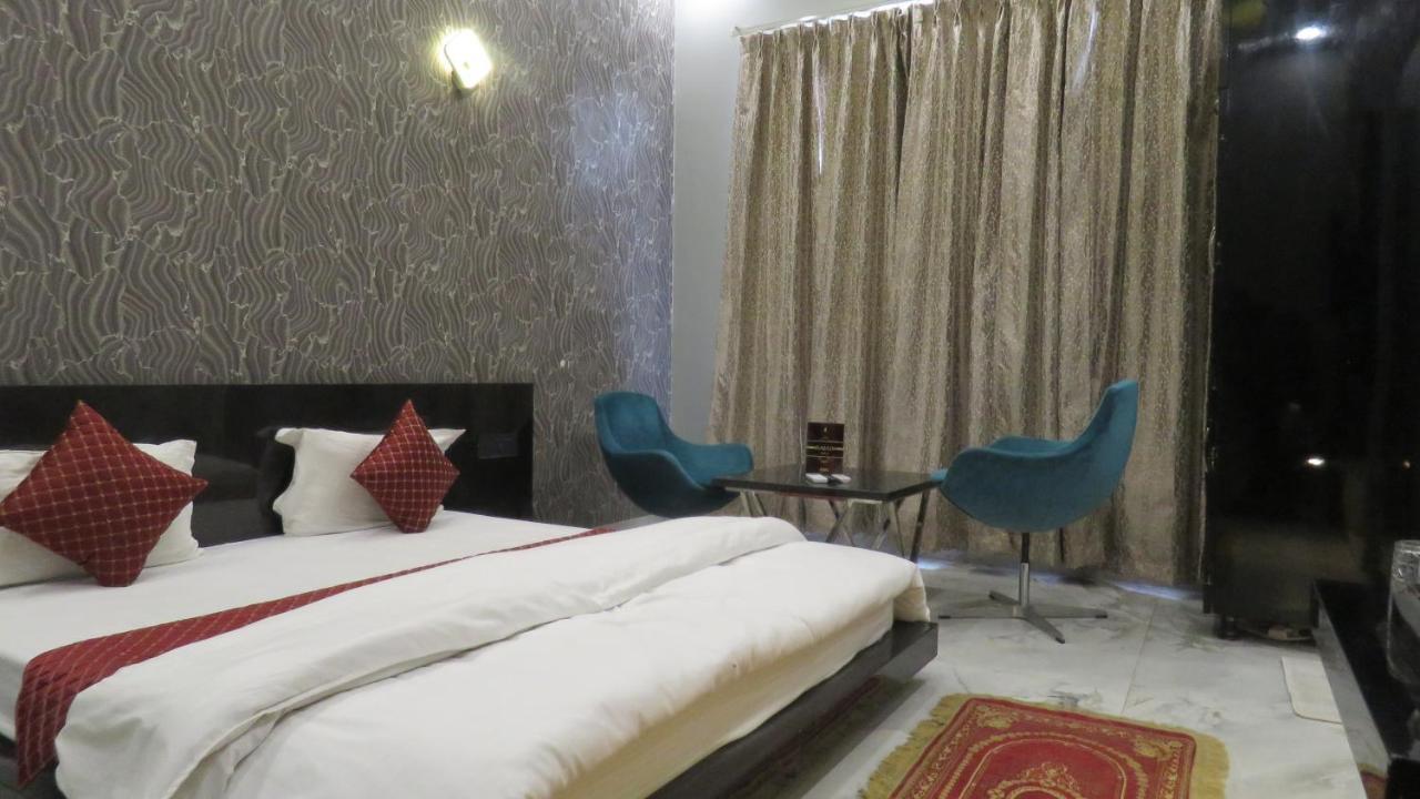 Raja Ji Hotels & Restaurant Jind Exteriör bild