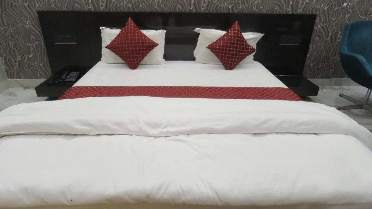 Raja Ji Hotels & Restaurant Jind Exteriör bild